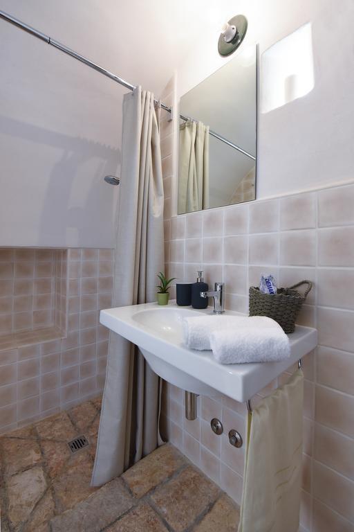 Corte Dei Melograni-suite Familiare-zona Ostuni * Montalbano (Apulia)